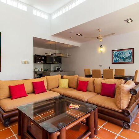 Kamala Hills Serviced Apartments Habitación foto